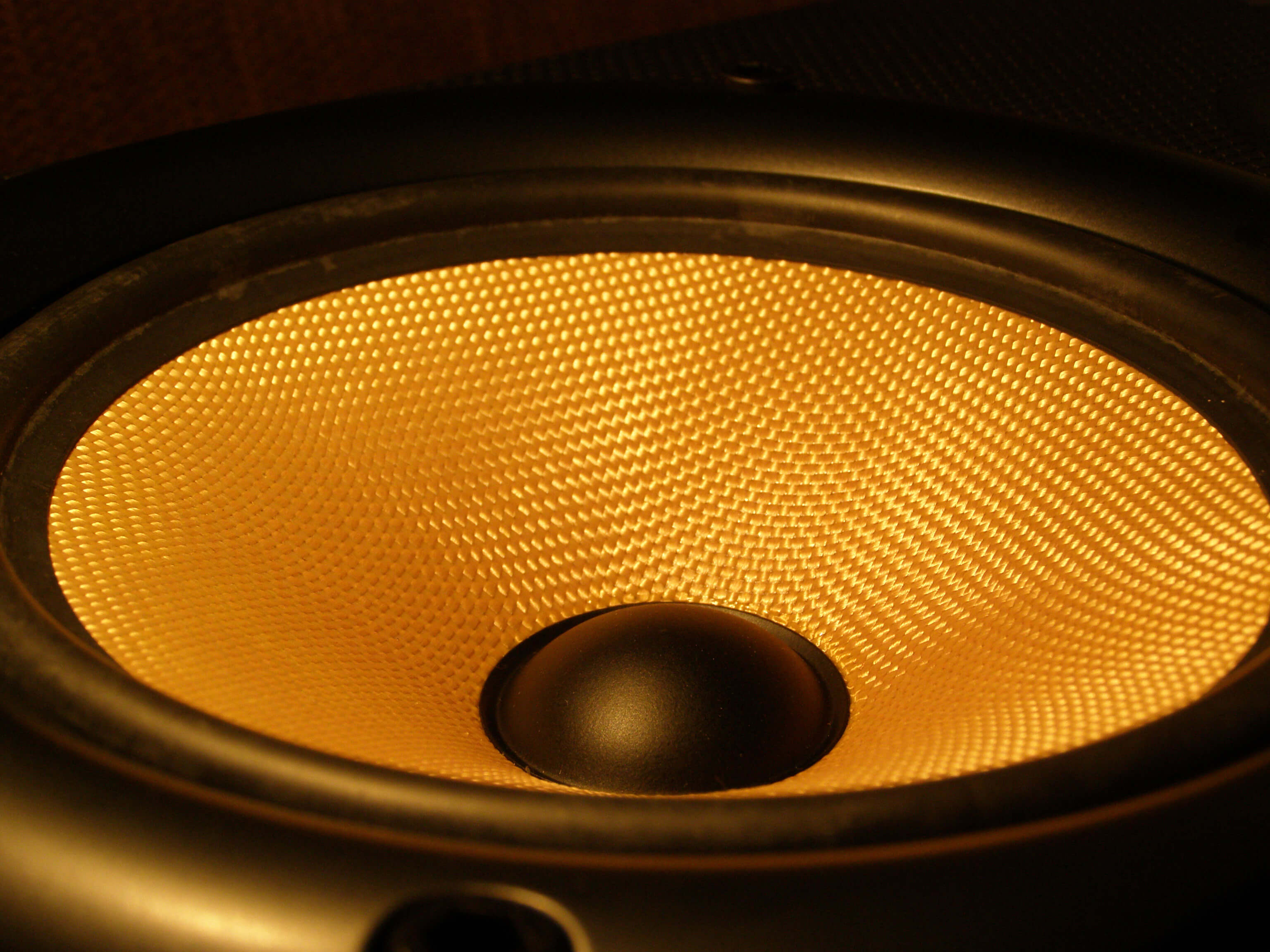 Produkcja głośników Microlab